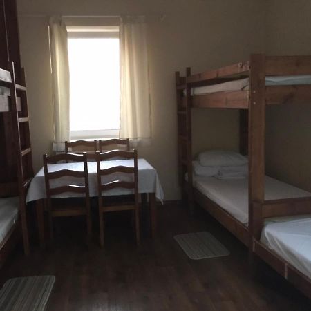 Кімнати В Центрі Hotel Uzhhorod Bagian luar foto