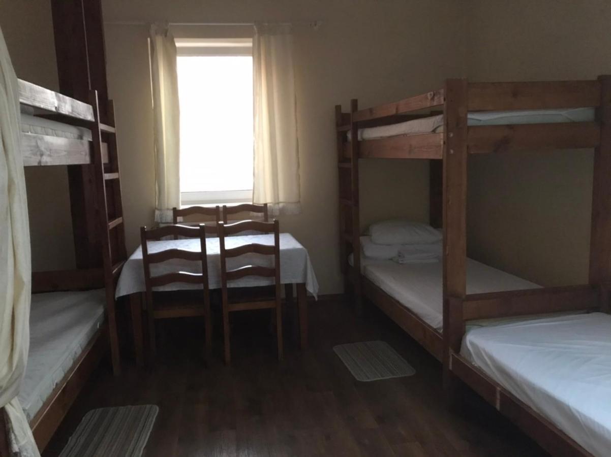 Кімнати В Центрі Hotel Uzhhorod Bagian luar foto
