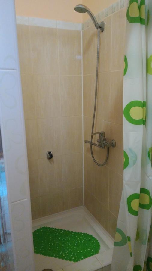 Кімнати В Центрі Hotel Uzhhorod Bagian luar foto